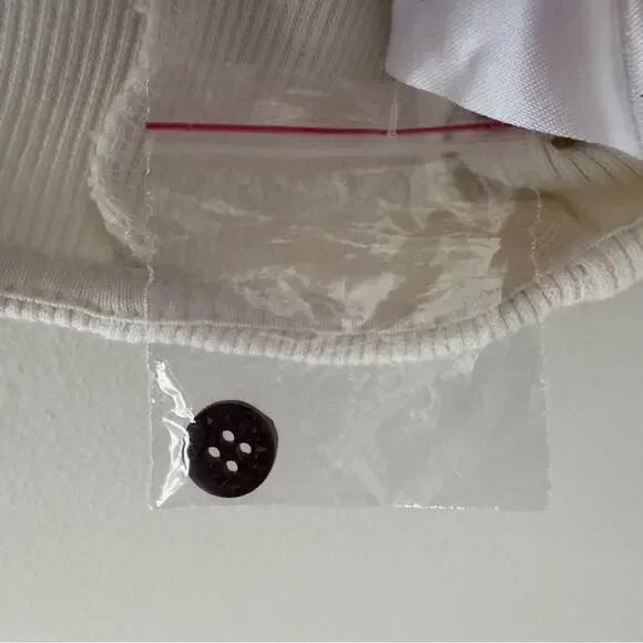 Free People Have My Heart Tank Corset Top Cropped White Lace Button-Up Crop NWT - Picture 13 of 16